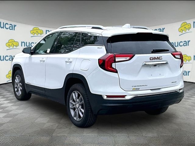 Used 2024 White GMC SLT image 2