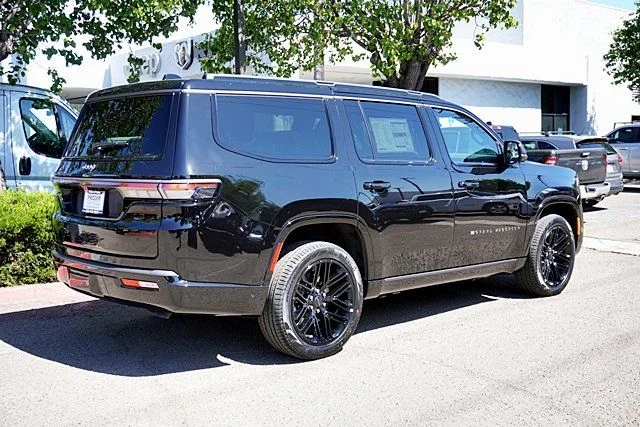 New 2026 High Gloss Black Jeep Limited Reserve image 8