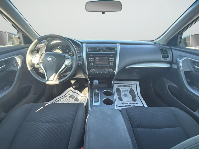 Used 2015 Blue Nissan 2.5 S image 9