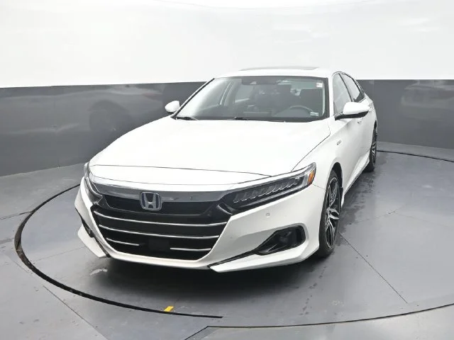 Used 2021 White Honda Touring image 2