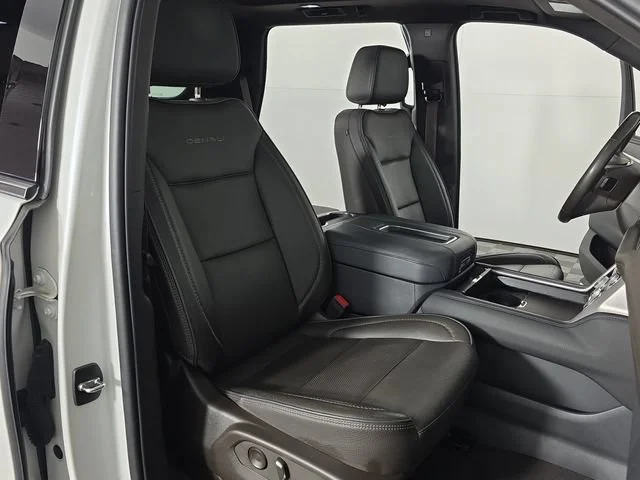 Certified Used 2022 White Frost Tricoat GMC Denali image 31