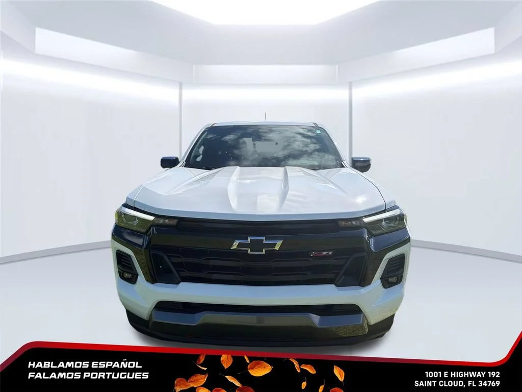 Used 2023 SUMMIT WHITE Chevrolet 4WD Z71 image 8