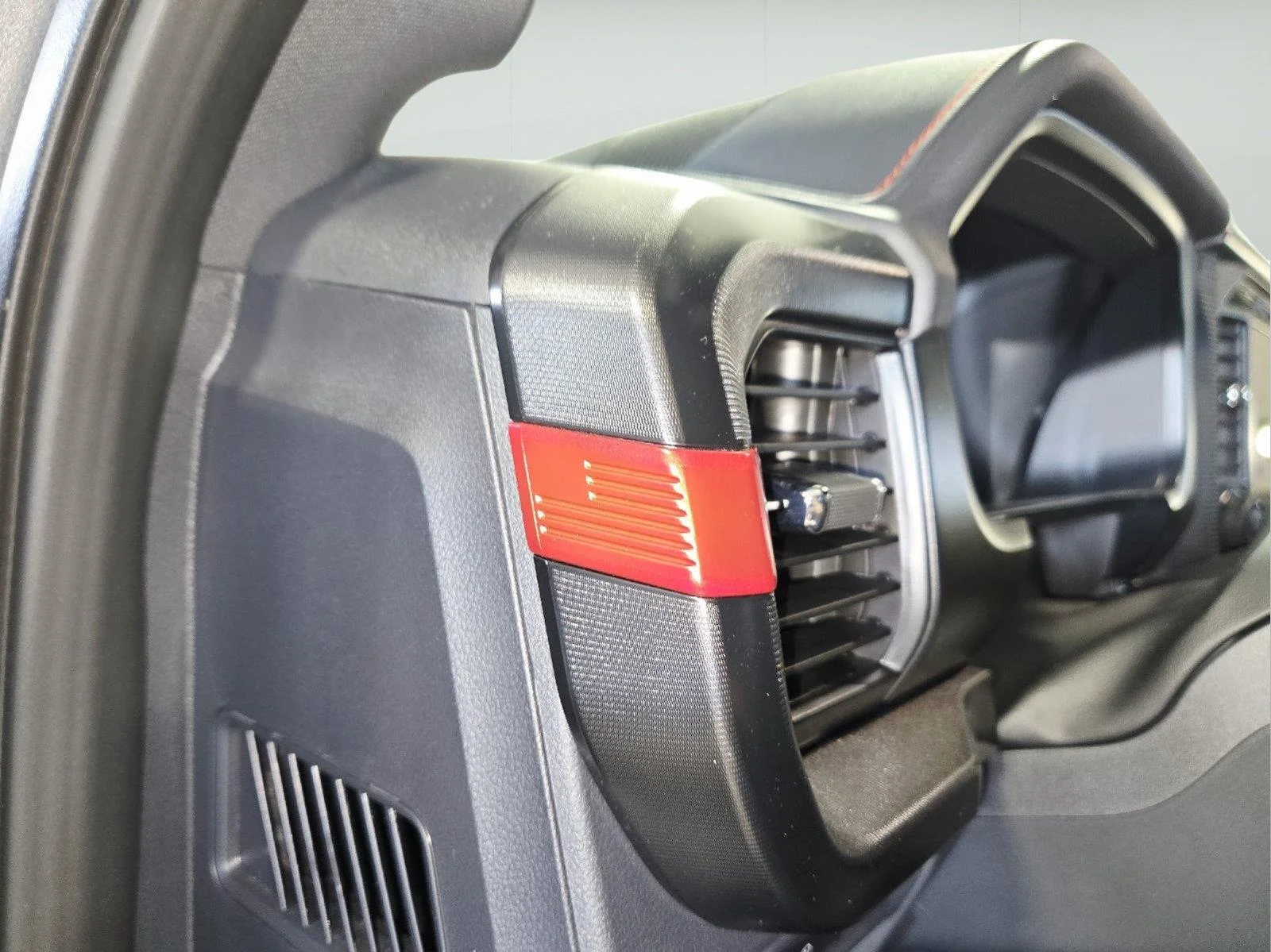 Used 2025 Carbonized Gray Ford Raptor image 17