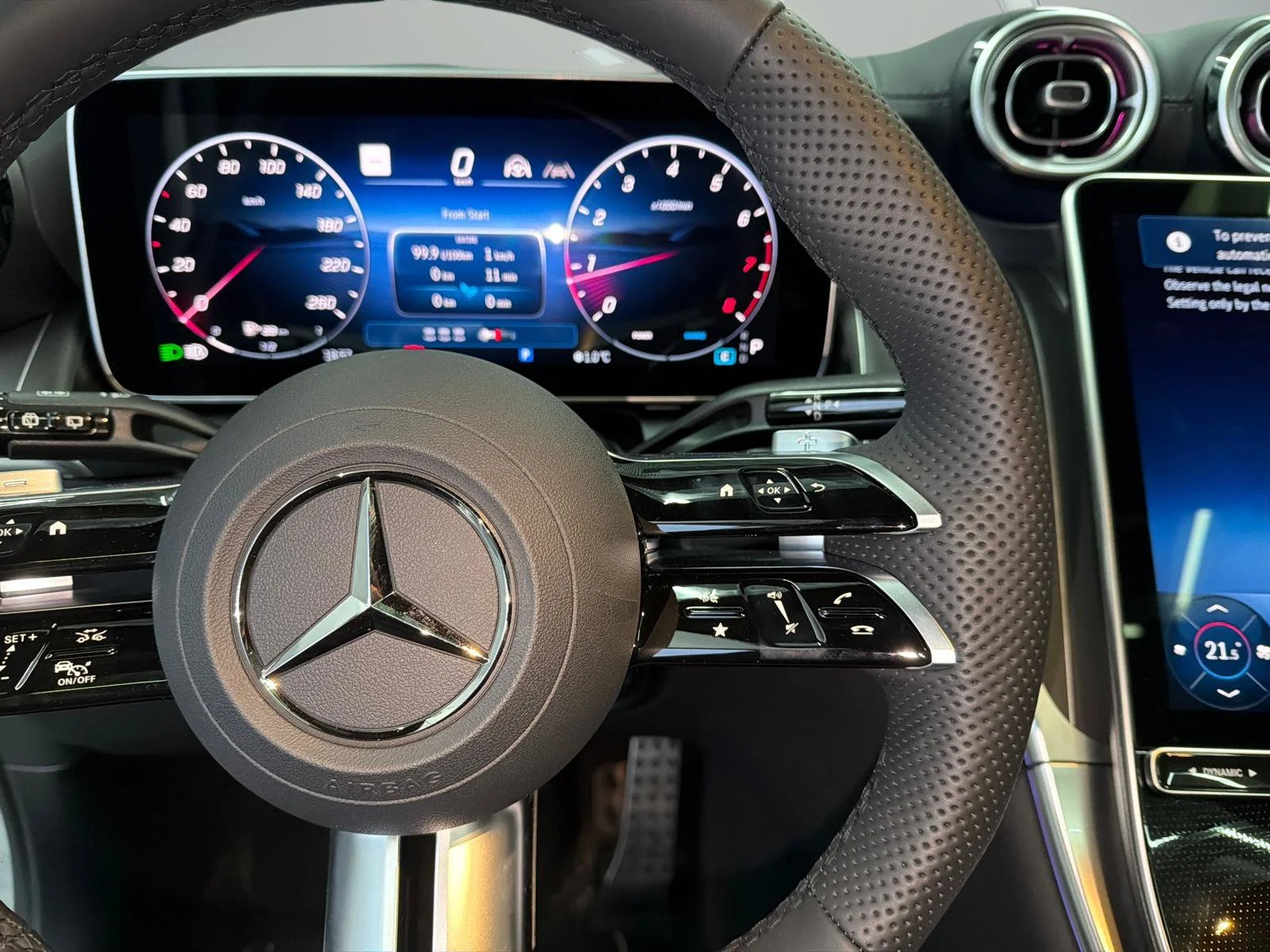 Used 2026 Light gray Mercedes-Benz GLC 300 image 14