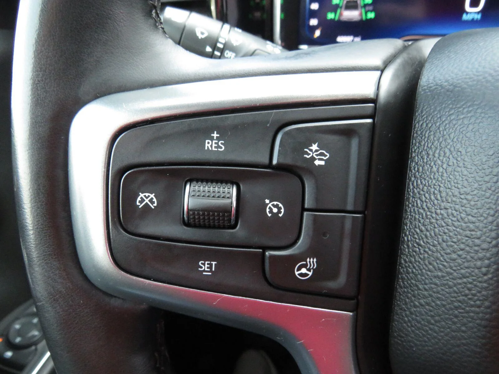 Used 2024 Lakeshore Blue Metallic Chevrolet LT (2FL) image 33