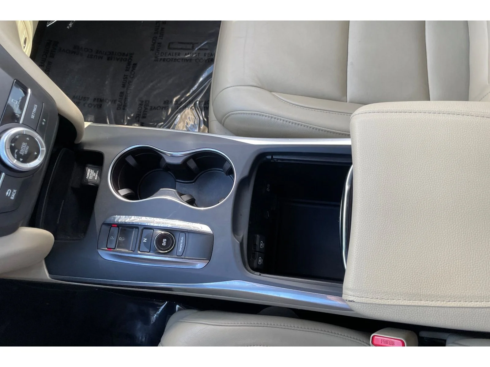Used 2018 White Diamond Pearl Acura 3.5L (A9) image 32