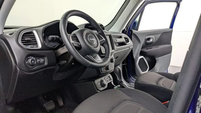 Used 2020 Blue Jeep Latitude image 16