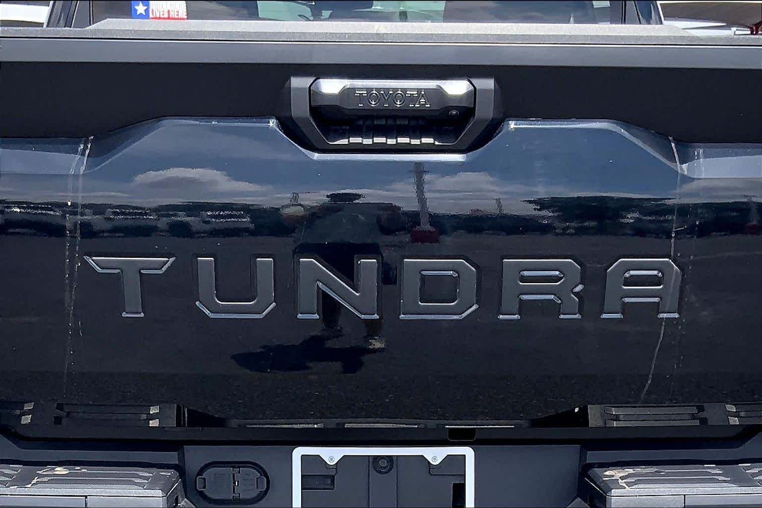 Used 2023 Midnight Black Metallic Toyota SR5 image 30