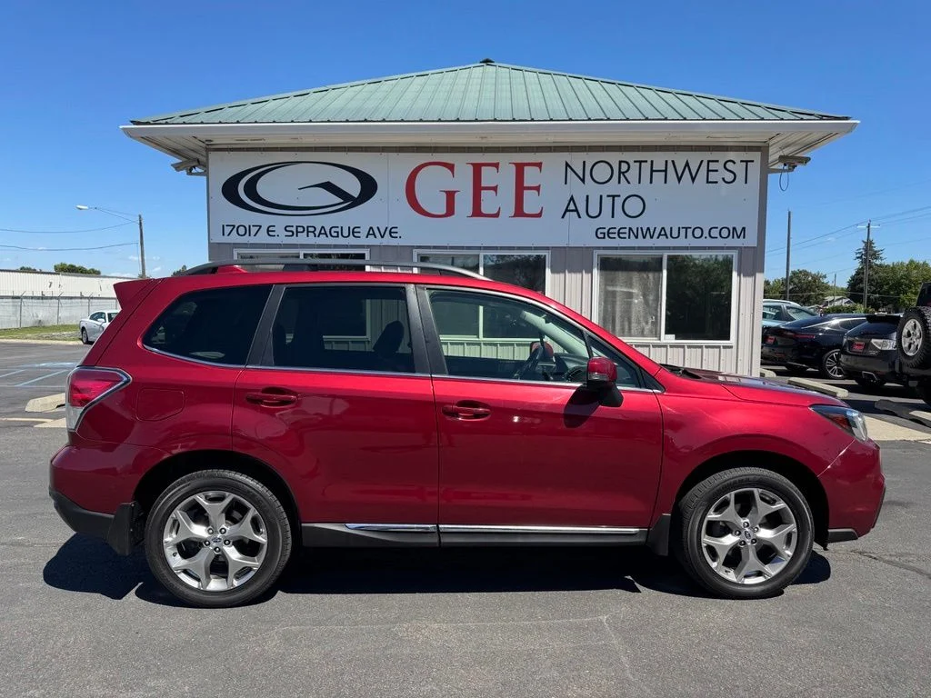 Used 2018 Red Subaru 2.5i Touring image 2