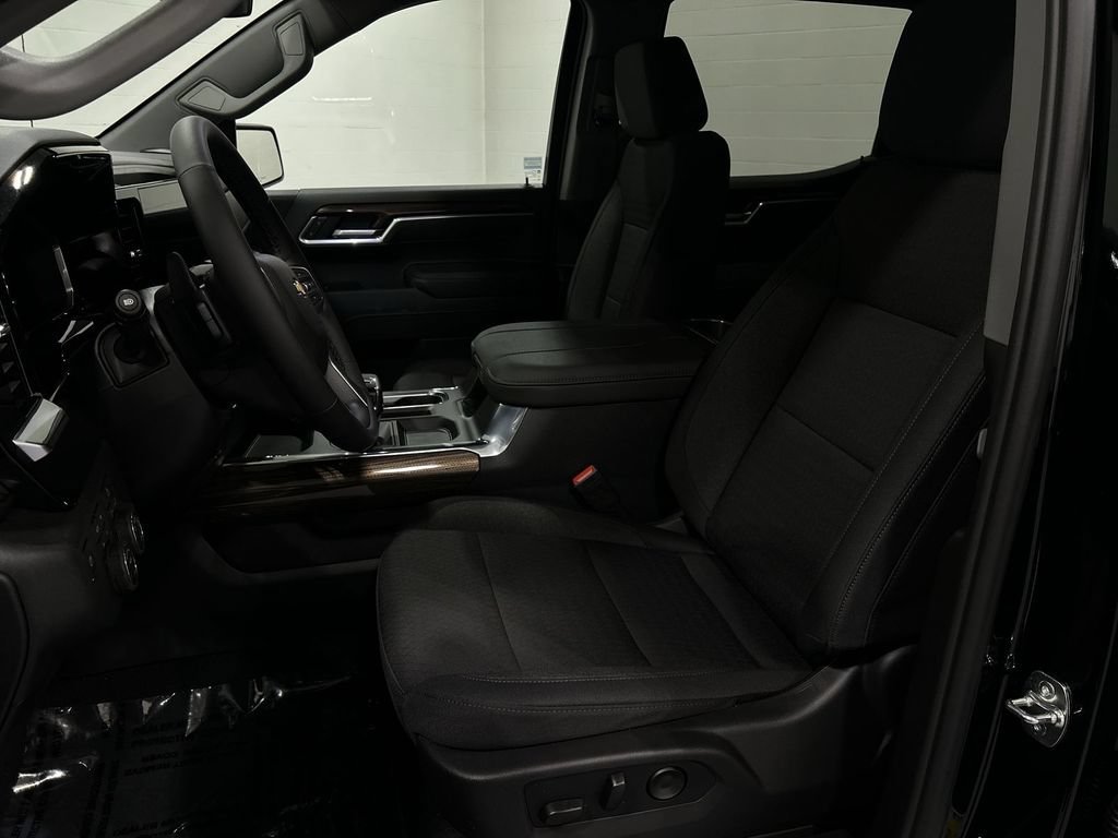 2026 Chevrolet Silverado 1500 LT - Photo 13