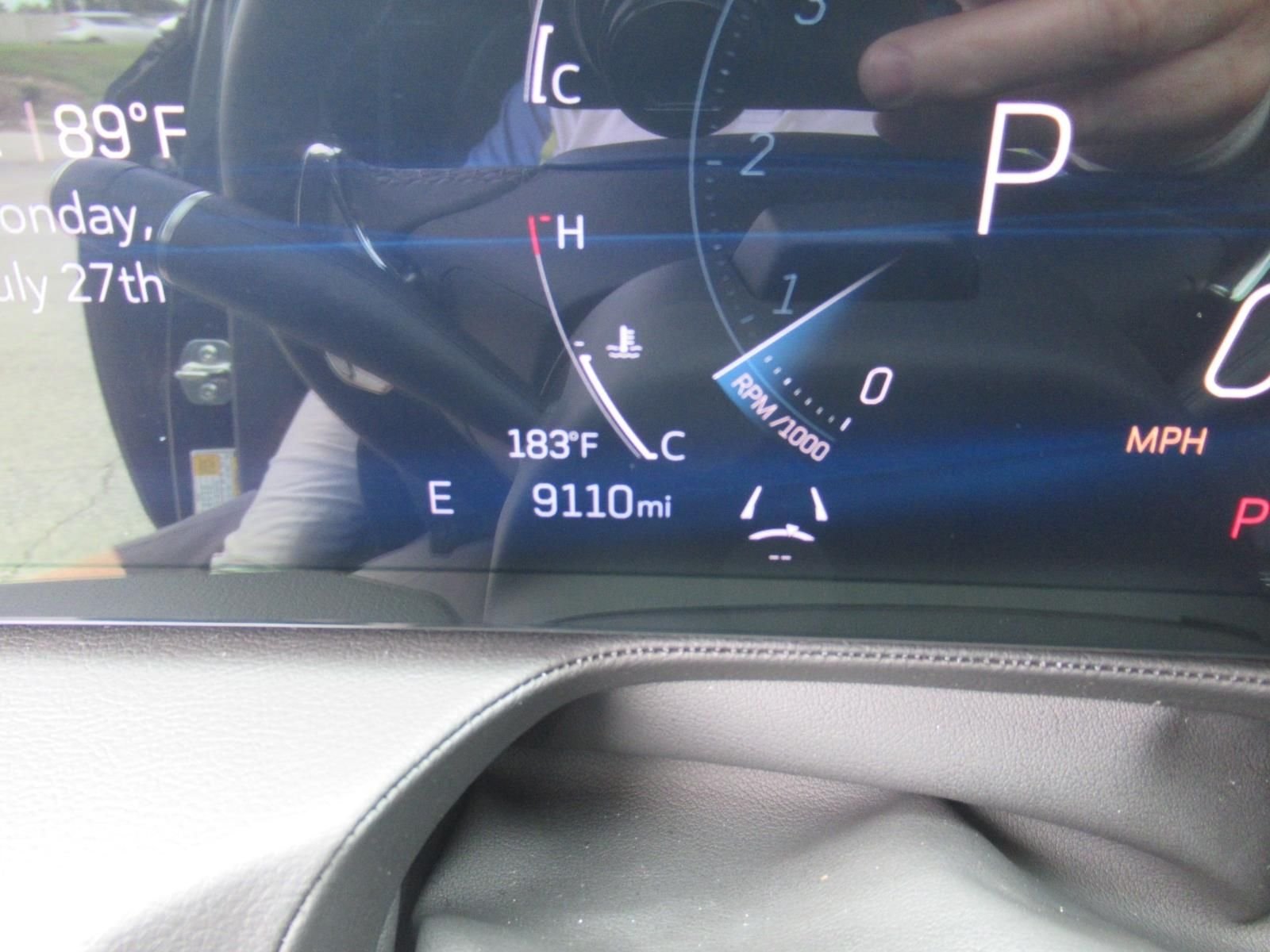 Used 2025 Black Cadillac Premium Luxury image 28