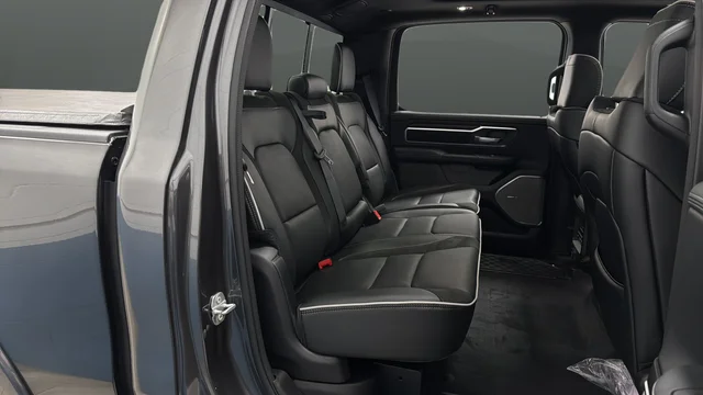 New 2026 Granite Crystal Metallic Clear-Coat Exterior Paint RAM Laramie image 26