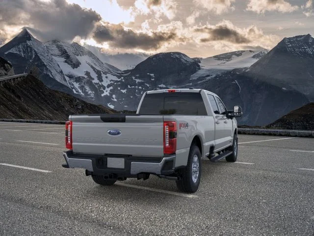 New 2026 Avalanche Ford XLT image 8