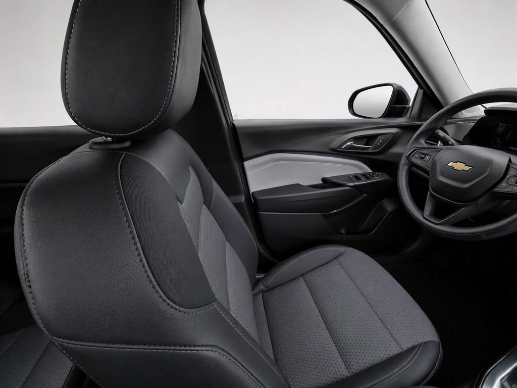 Used 2024 Black Chevrolet LT image 27