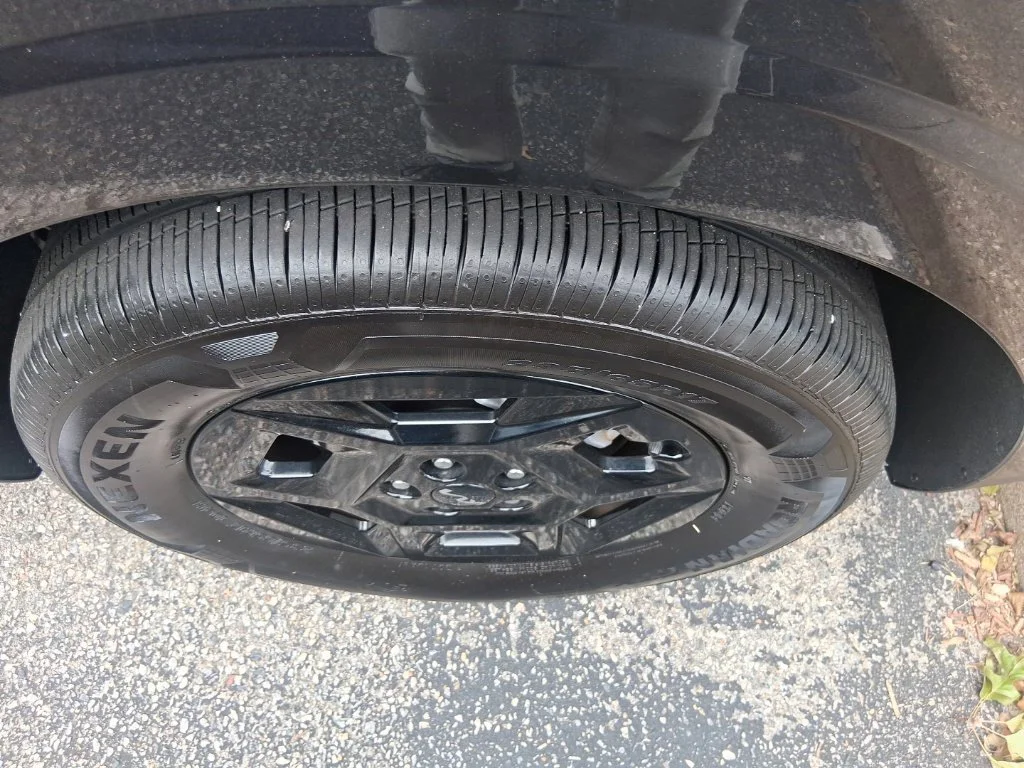Used 2026 Gray Kia LXS image 8