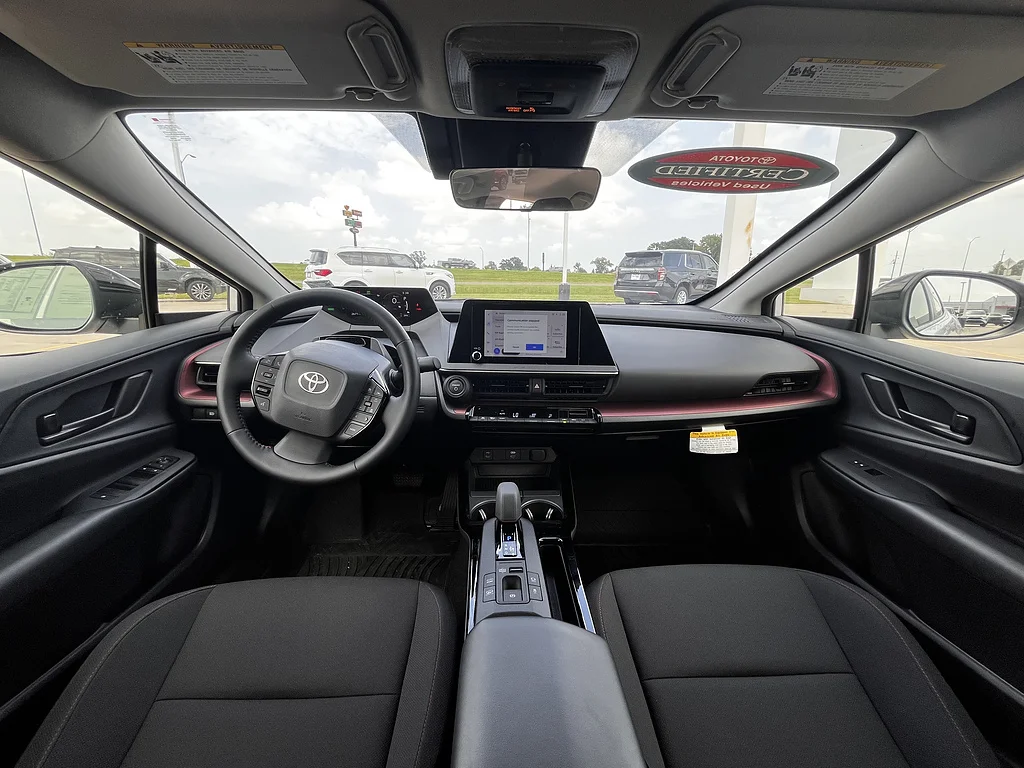 Certified Used 2025 Wind Chill Pearl Toyota SE image 11