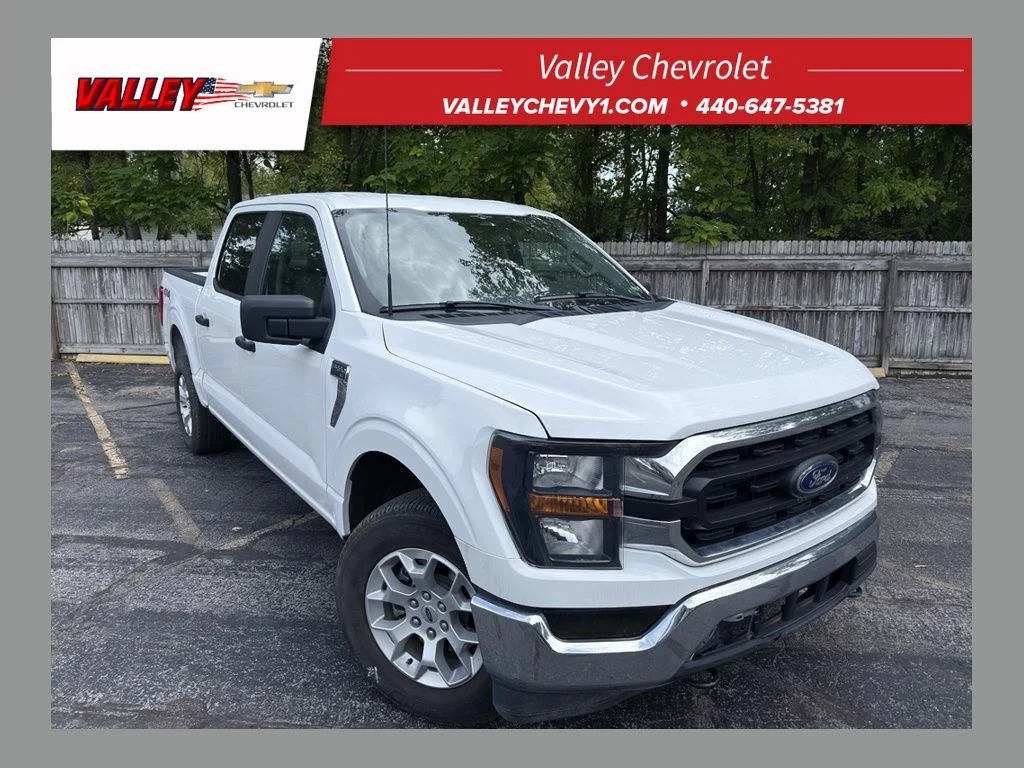 Used 2023 White Ford XLT image 1