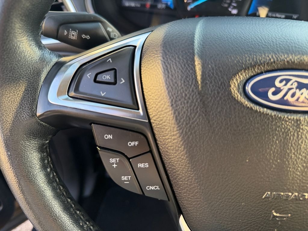 2022 Ford Edge Titanium - Photo 13