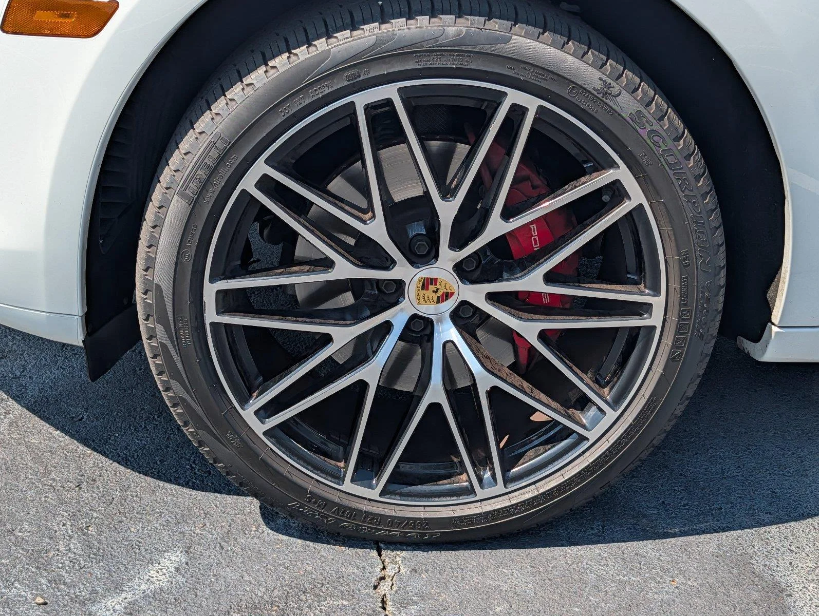 Used 2025 White Porsche S image 9