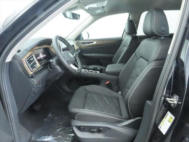 2026 Volkswagen Atlas SE w/Tech - Photo 19