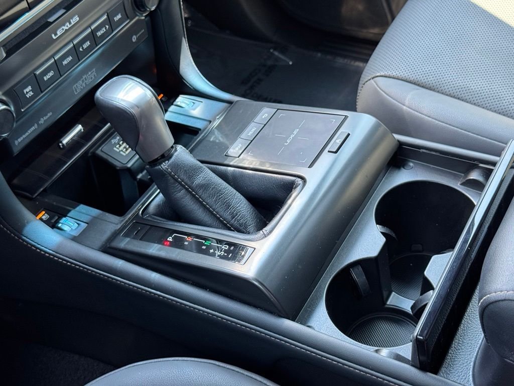 Used 2023 Black Lexus 460 image 37