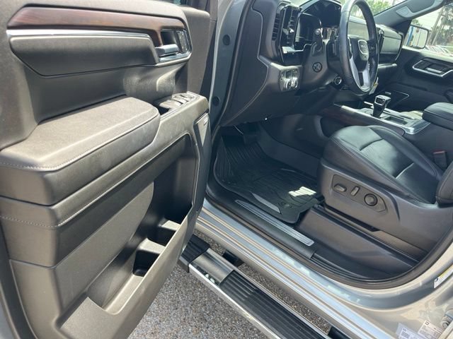 Used 2024 Sterling Metallic GMC SLT image 19