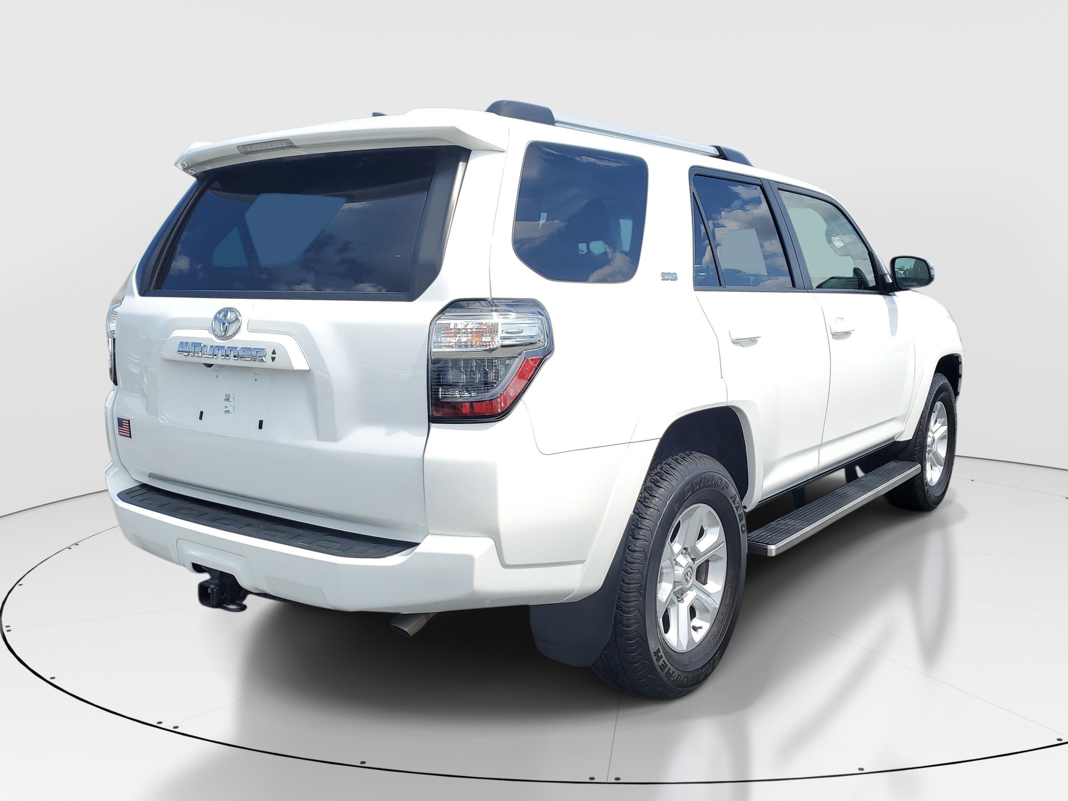 Used 2024 Ice Toyota SR5 Premium image 6
