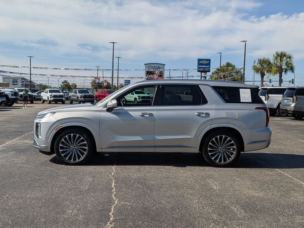 Used 2024 Silver Hyundai Calligraphy image 2