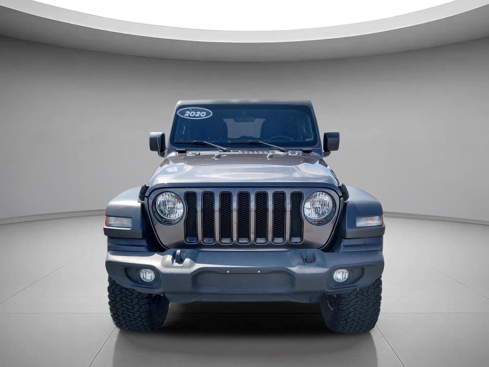 Used 2020 Granite Crystal Metallic Clearcoat Jeep Sport Altitude image 8