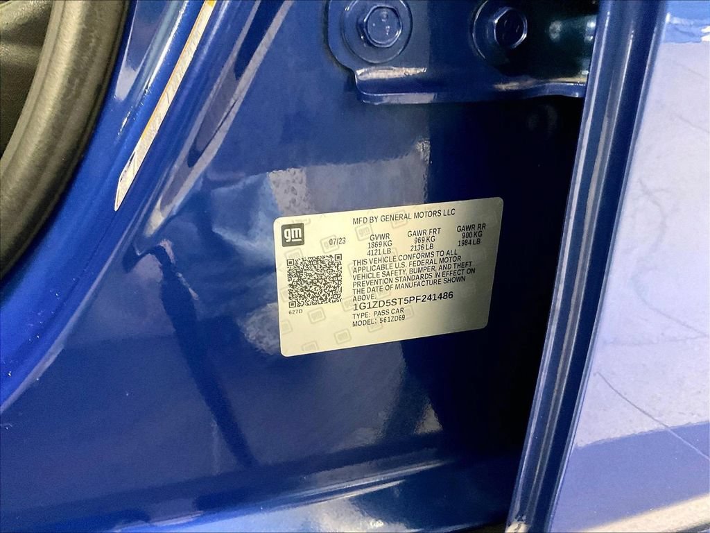 Used 2023 RIVERSIDE BLUE METALLIC Chevrolet LT image 34