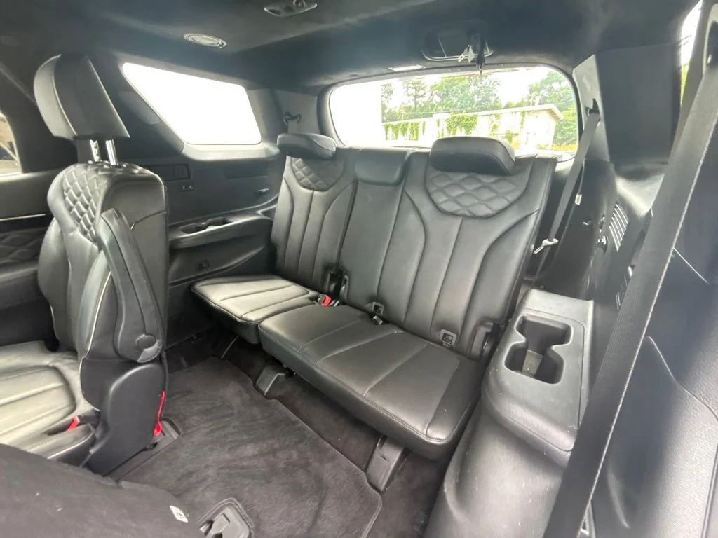 Used 2021 Black Hyundai Calligraphy image 18