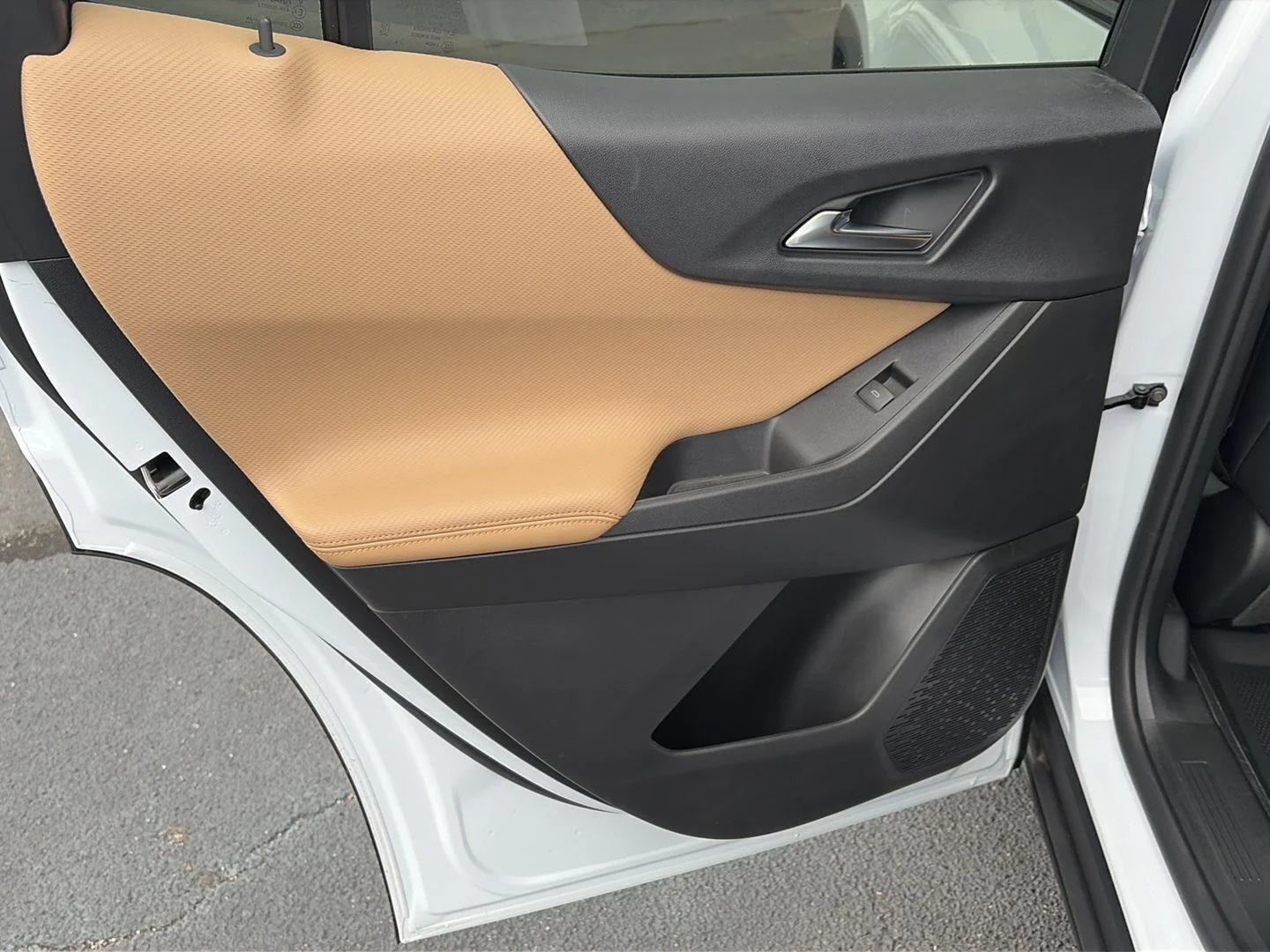 2027 Chevrolet Equinox ACTIV - Photo 14
