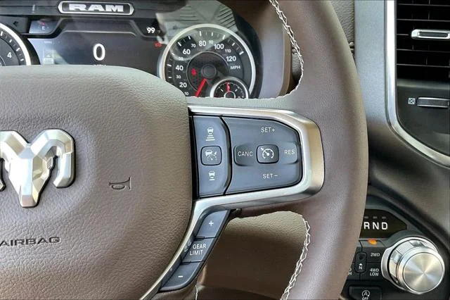 New 2026 Ivory White Tri-Coat Pearl-Coat Exterior Paint RAM LARAMIE image 28