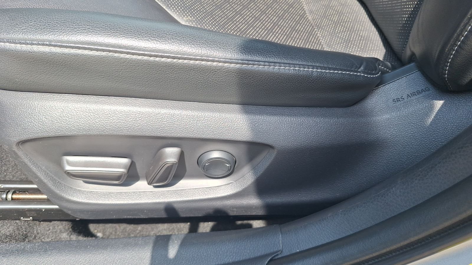 Used 2022 Silver Toyota XSE image 17