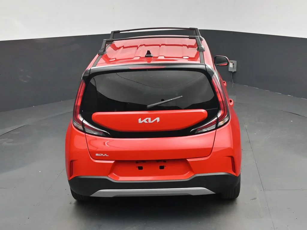 Used 2025 Red Kia LX image 23