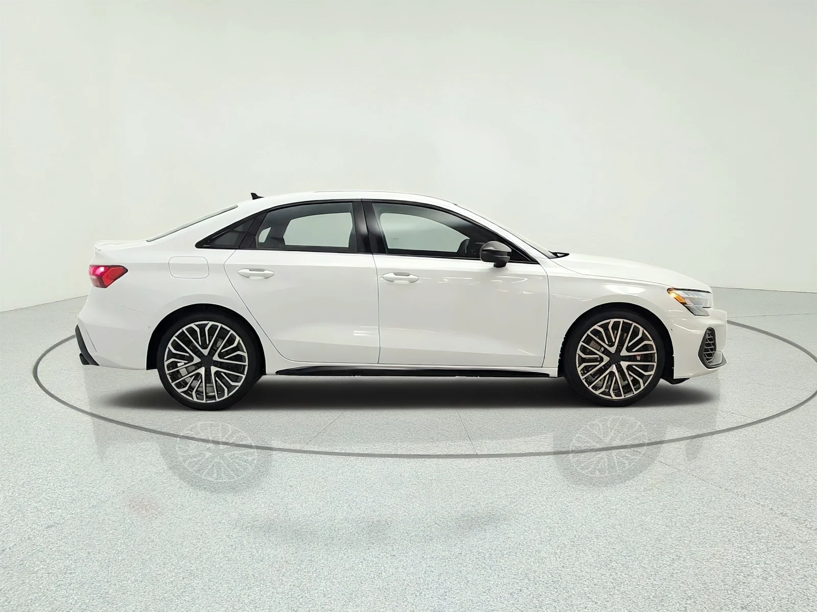 New 2026 Glacier White Metallic Audi quattro image 4