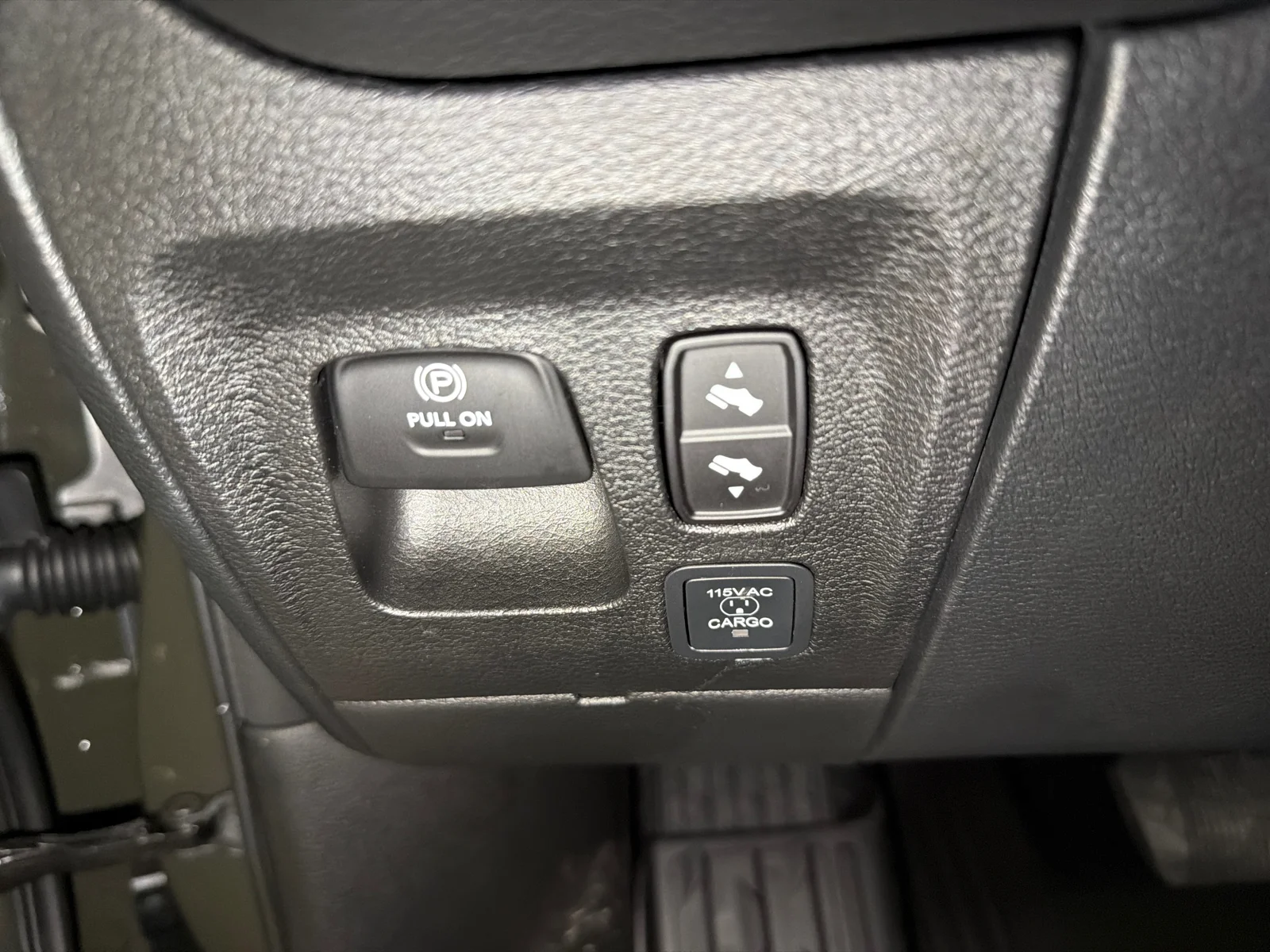 New 2027 Tank Exterior Paint RAM Laramie image 26