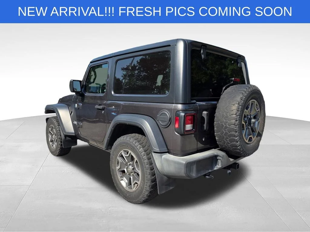 Used 2019 Gray Jeep Sport S 4x4 image 5