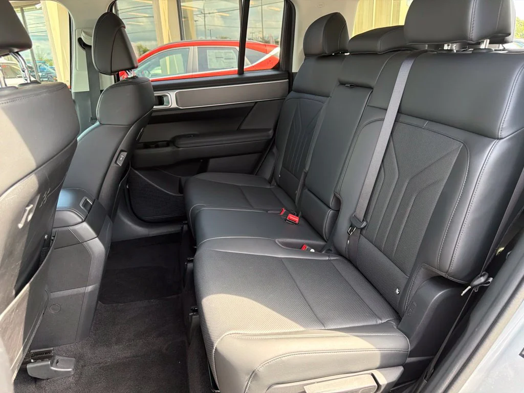 Used 2026 Silver Hyundai SEL image 37