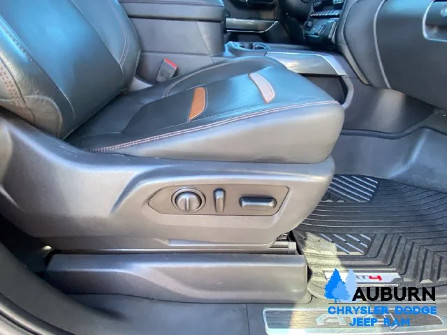 Used 2020 Black GMC AT4 image 19