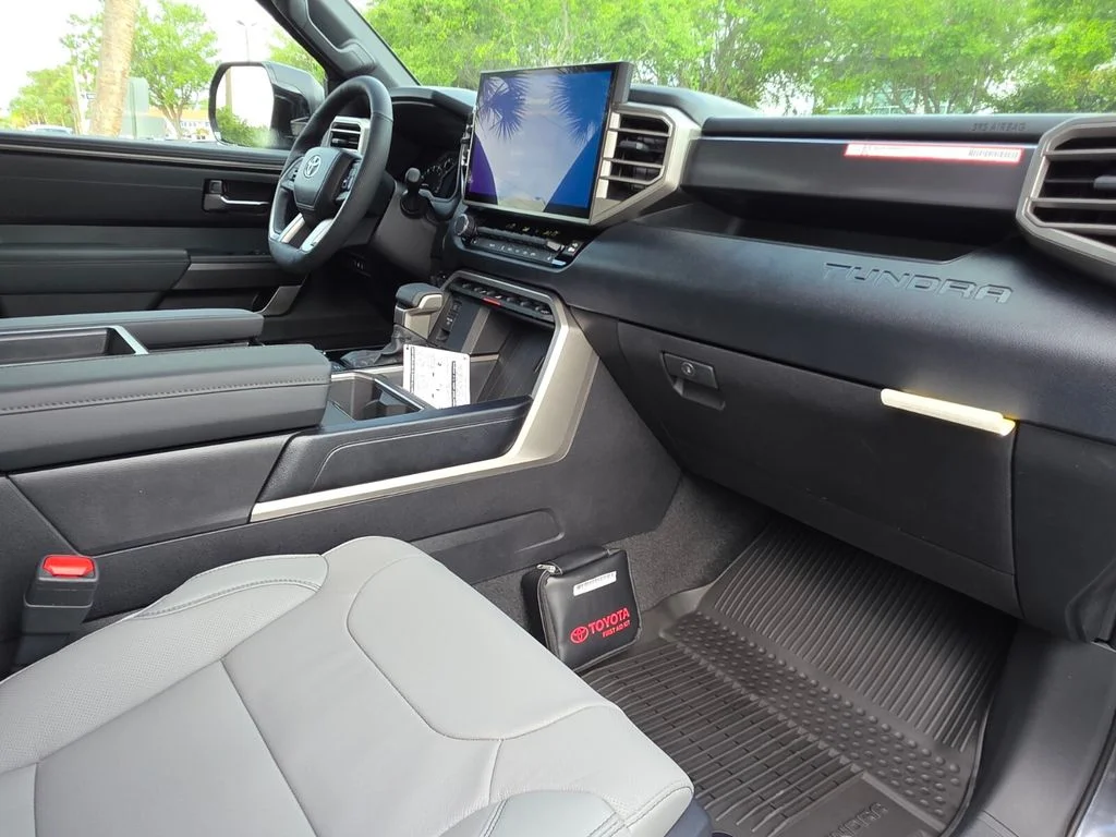 2026 Toyota Tundra SR5 - Photo 13