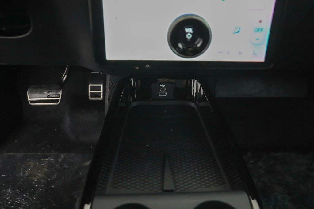 New 2025 Green Ford Premium image 40
