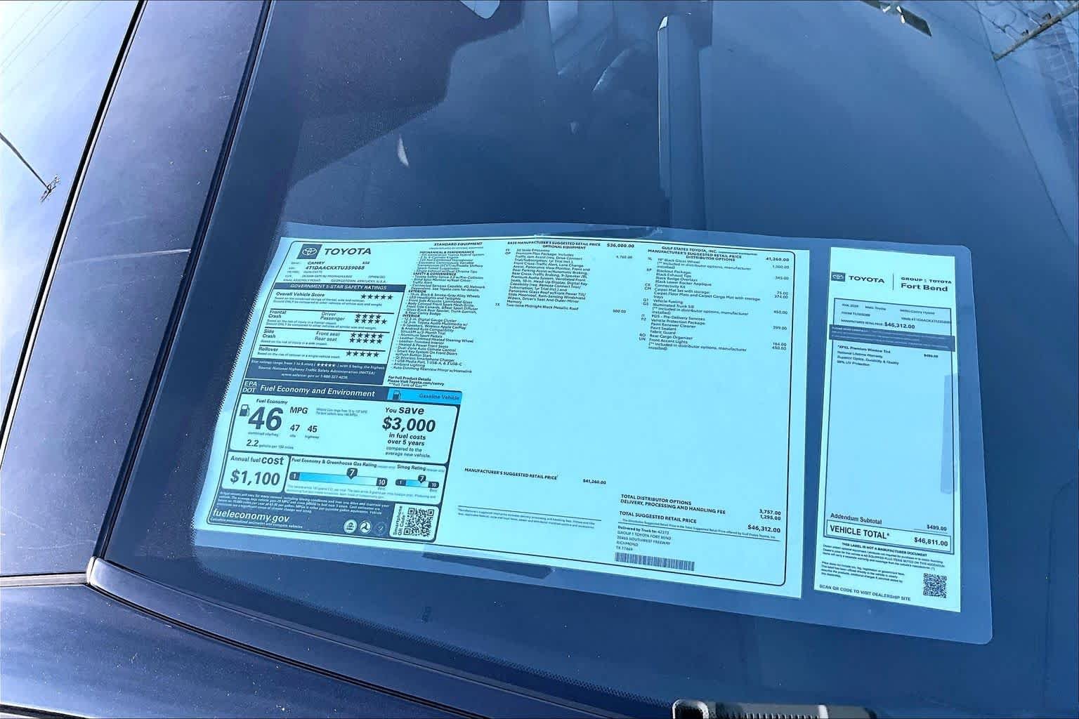New 2026 Ocean Gem with Midnight Black Metallic roof Toyota XSE image 22