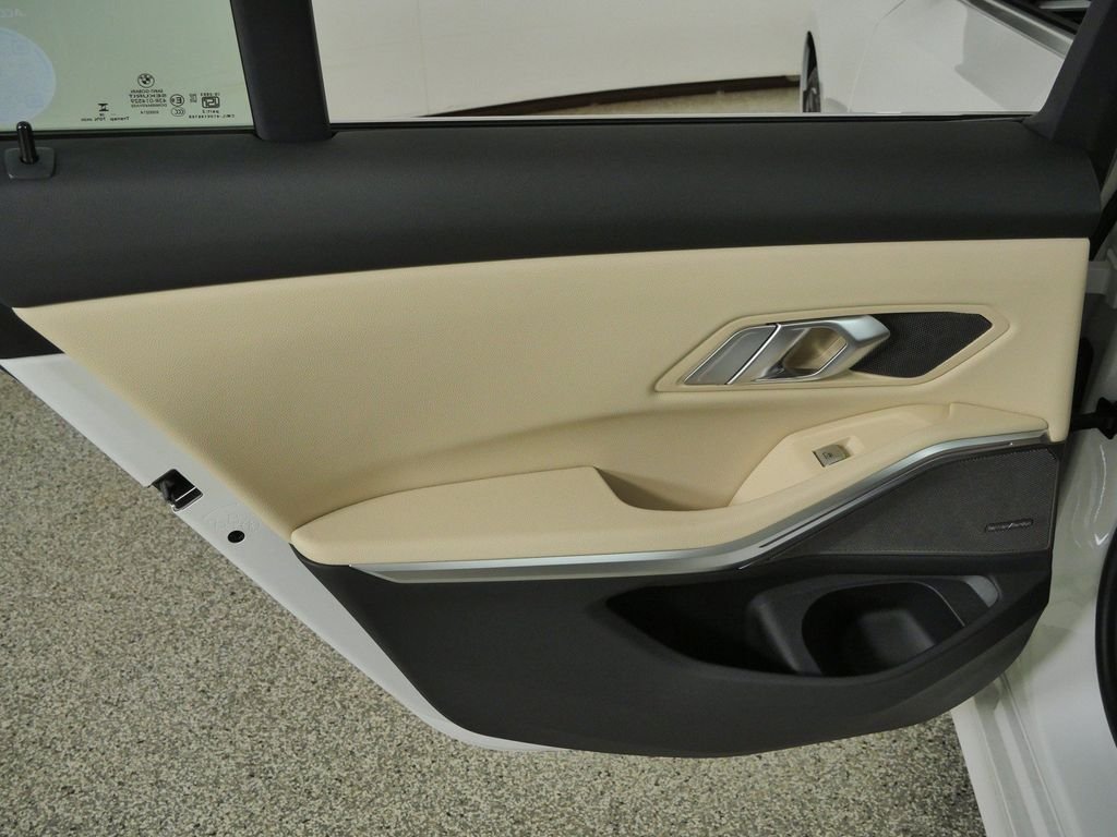 New 2026 Alpine White BMW 330i xDrive image 29
