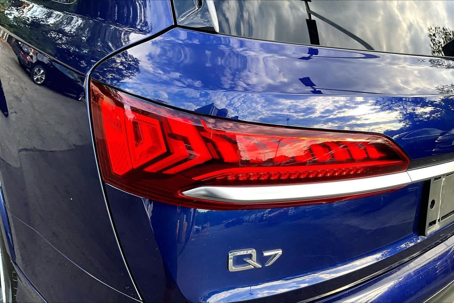Used 2021 Navarra Blue Metallic Audi Prestige image 28