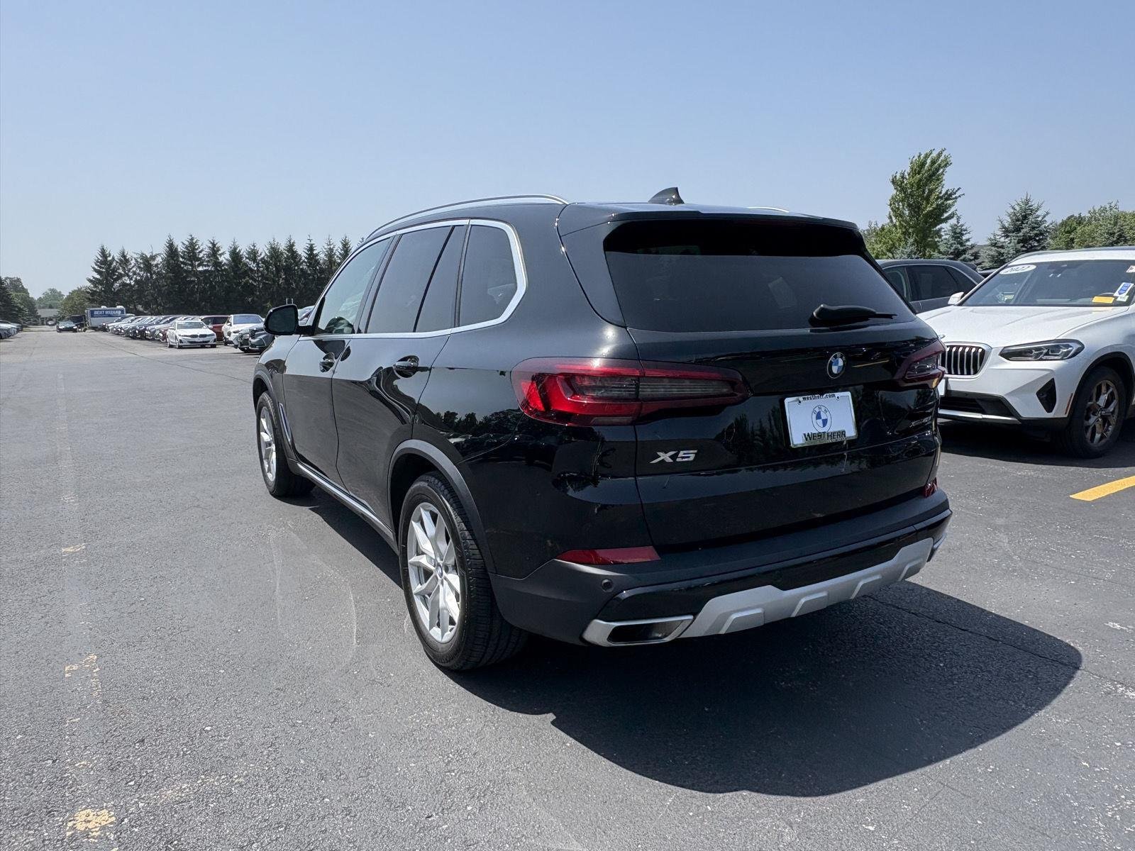 Used 2021 Jet Black BMW xDrive40i image 5
