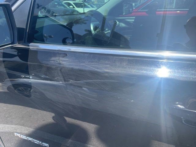 Used 2017 Ebony Twilight Metallic GMC SLE image 18