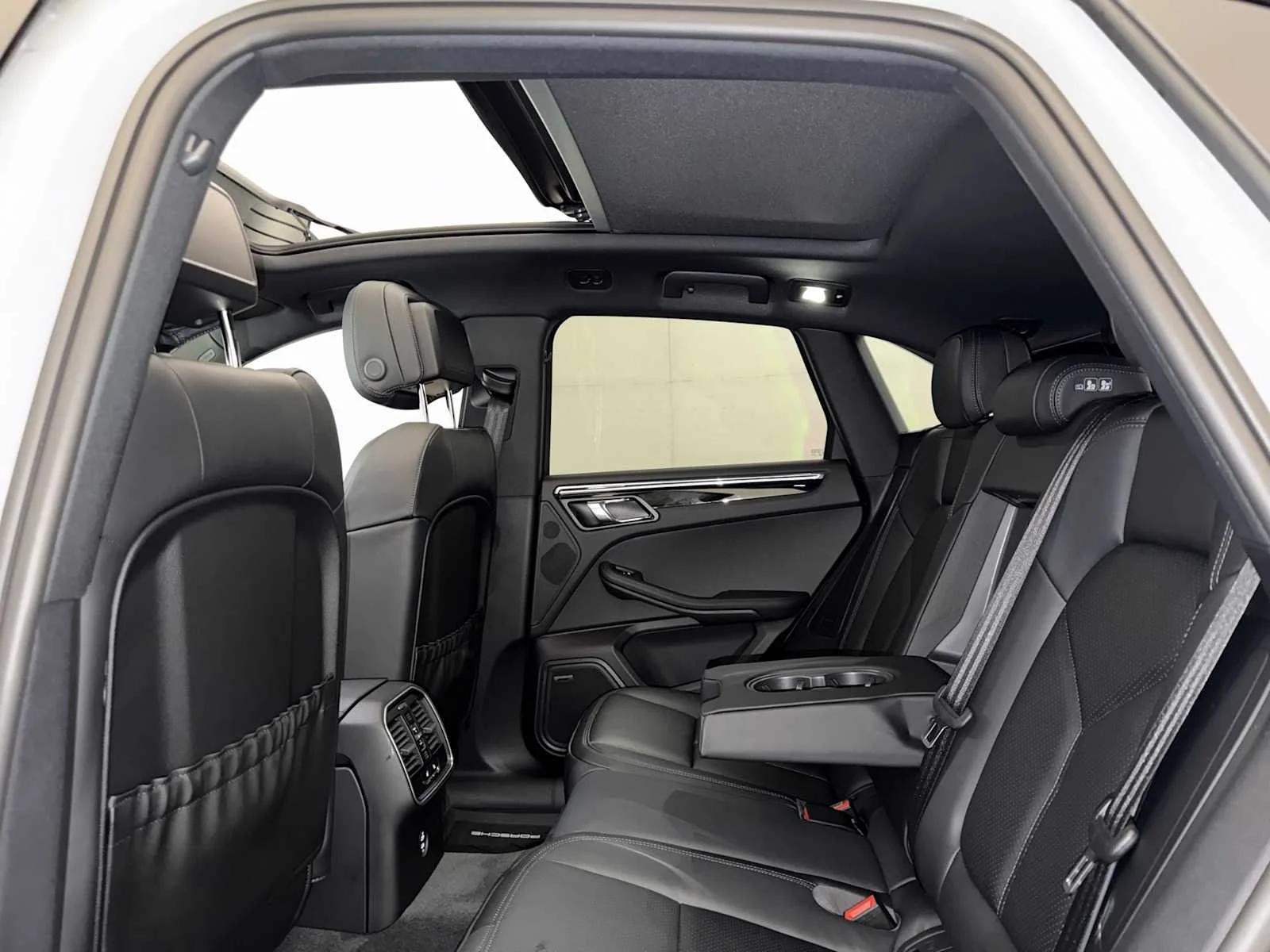Used 2026 Chalk Porsche S image 21