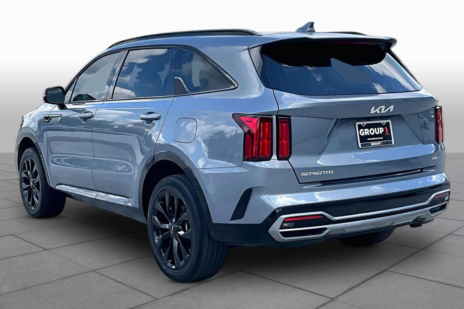 Used 2023 Everlasting Silver Kia SX image 10