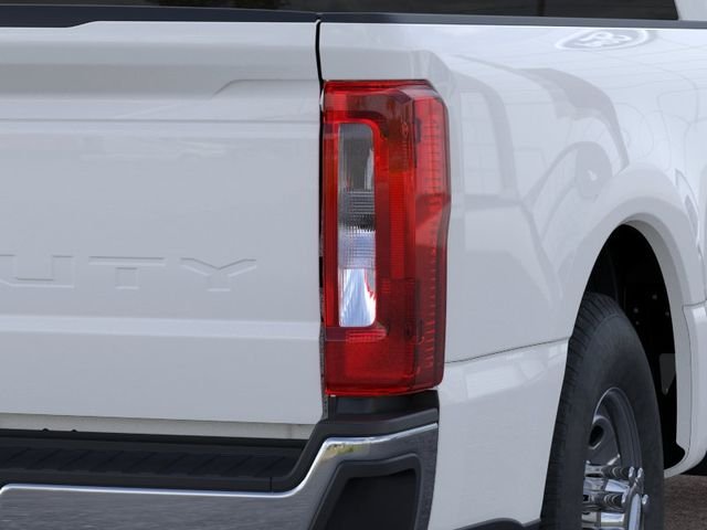 New 2026 Oxford White Ford XL image 21